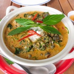 แกงคั่วหอยขมใบชะพลู