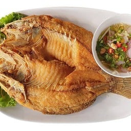 ปลากะพงทอดน้ำปลา