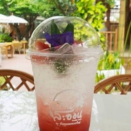 สตรอเบอร์รี่โซดา