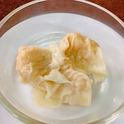 เกี๊ยวกุ้ง ลวก 3 ตัว