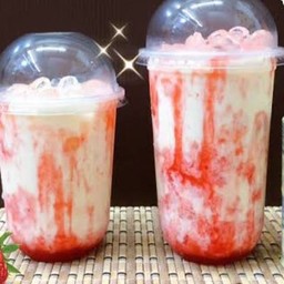 นมสดสตอเบอรี่