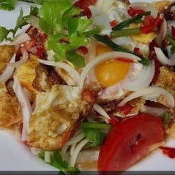 ยำไข่ดาว