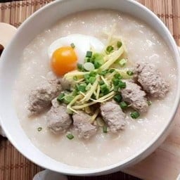 โจ๊กใส่ไข่พิเศษ