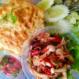 ชุดข้าวลาบเห็ดรวม+ไข่เจียว