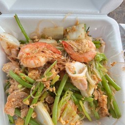 สุกี้แห้ง