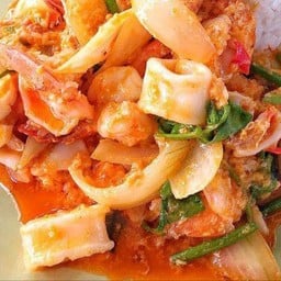 ทะเลผัดไข่เค็ม