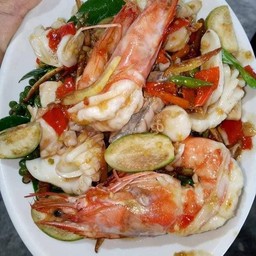 ผัดฉ่าทะเลชุดใหญ่