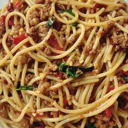 สปาเก็ตตี้กะเพราหมูสับ