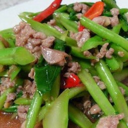 ข้าวคะน้าหมูสับ