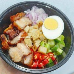 ข้าวขยำหมูสามชั้นทอด (ธรรมดา)