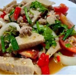 ยำหมูยอ