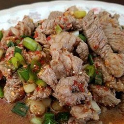 น้ำตกเนื้อ