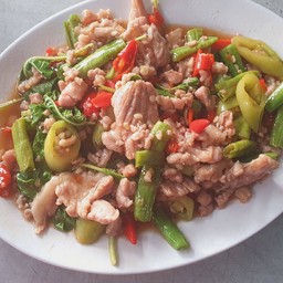 ข้าวกระเพราหมูชิ้น+หมูสับ