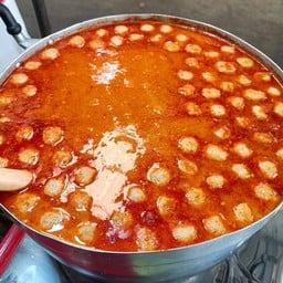 ขนมจีนน้ำยาวัดชัยฉิมพลี (ตลาดนัด อาทิตย์ อังคาร พฤหัส)