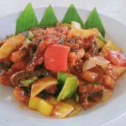 ปลากะพงผัดเปรี้ยวหวาน