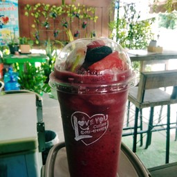 ผลไม้รวมปั่นสมูทตี้