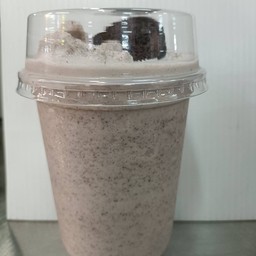 มะพร้าวปั่นนมสดโอรีโอ้