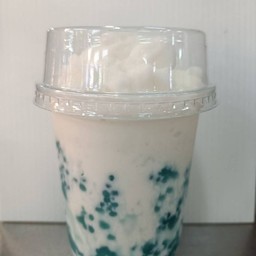 มะพร้าวปั่นนมสดสาคูอัญชัน