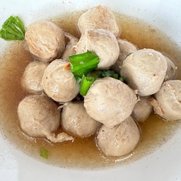 ลูกชิ้นเนื้อลวก