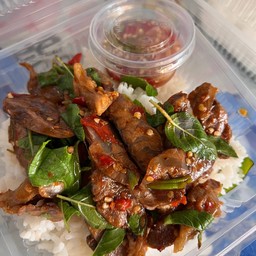 ผัดกะเพราเนื้อ