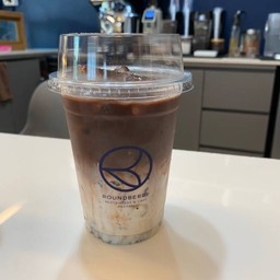 โกโก้อัลมอนด์เย็น