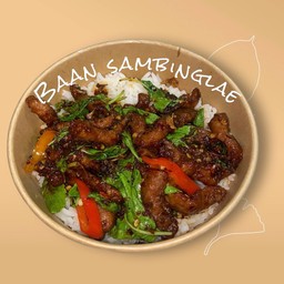 ข้าวกระเพราหมูทอด