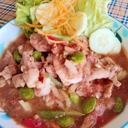 ผัดกุ้งหมูกะปิสะตอ(กับข้าว)
