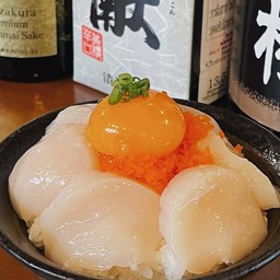 ข้าวหน้าหอยโฮตาเตะ ไข่ดอง (มินิ)