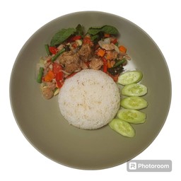 ข้าว+ผัดกะเพราทูน่าในน้ำแร่
