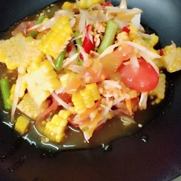 ตำข้าวโพดไข่เค็ม