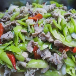 ผัดพริกหมู