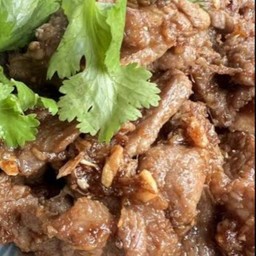 หมูทอดกระเทียมพริกไทย(เปฺ็นกับ)