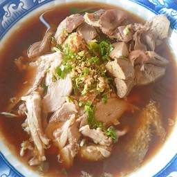 ร้านก๋วยเตี๋ยวเป็ด-ไก่มะระ สูตรเทวดา
