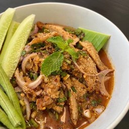 น้ำตกคอหมู