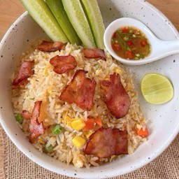 ข้าวผัดแฮมคุณหนู