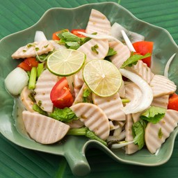 ยำหมูยอ