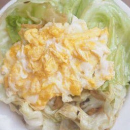 ข้าวราดผัดกะหล่ำปลีไข่ข้น ระบุใส่หมู  ไก่