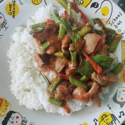 พริกแกงเครื่องในไก่
