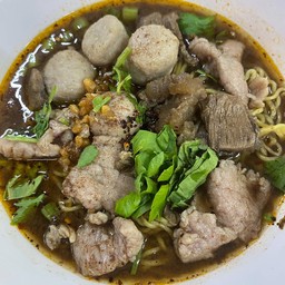 ก๋วยเตี๋ยวเรือรวมหมู