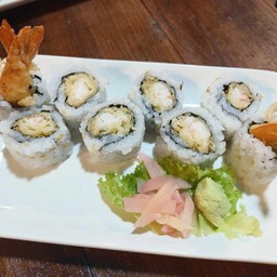 ข้าวห่อสาหร่ายไส้กุ้งทอด