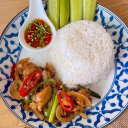 ข้าวผัดพริก