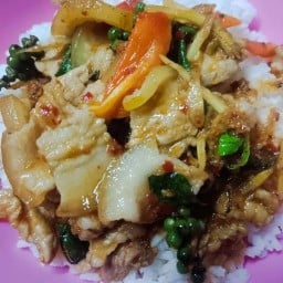 เจ๊ศิ  ตามสั่ง