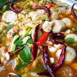 ต้มแซ่บไก่บ้าน