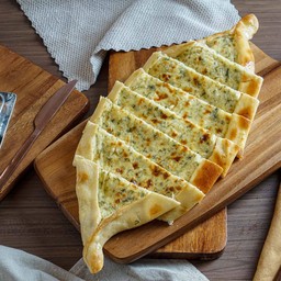 Manaeesh Beirut Feta Cheese