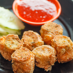 จ้อปูไข่แดง