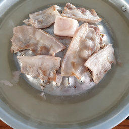 สามชั้นสไลด์ย่าง