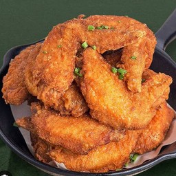 ￼ปีกไก่ทอดจานใหญ่