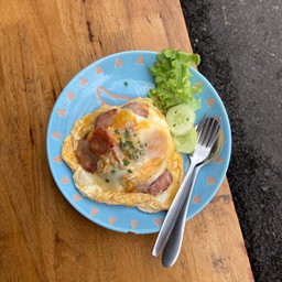 ข้าวไข่ข้นเบคอน