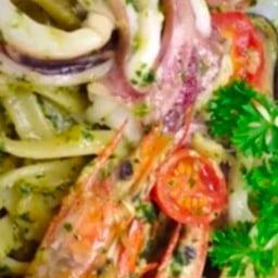 เพสโต้ทะเลรวมมิตร กุ้ง หมึก หอย