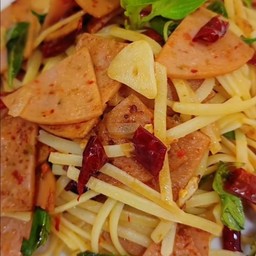 แฮม+กุ้งผัดพริกแห้งนัวสุดๆ